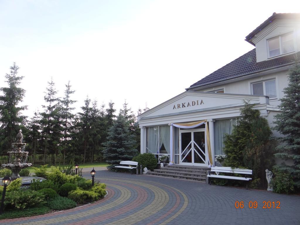 "Arkadia" Bed and Breakfast Ostroleka  Exteriör bild