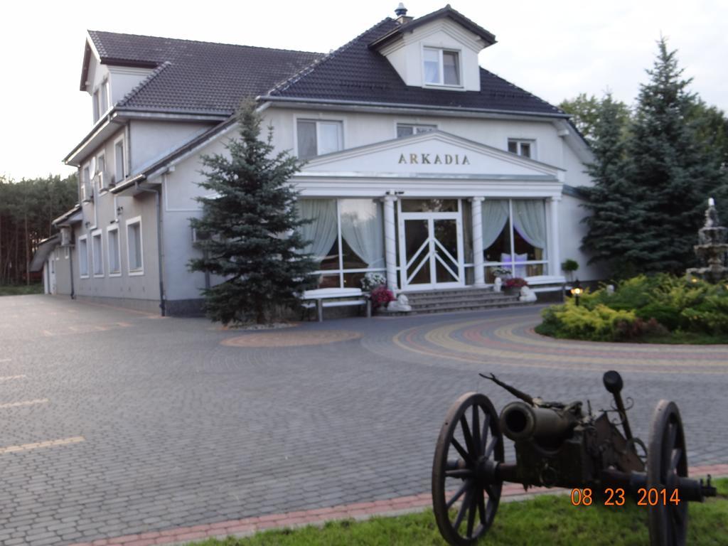 "Arkadia" Bed and Breakfast Ostroleka  Exteriör bild
